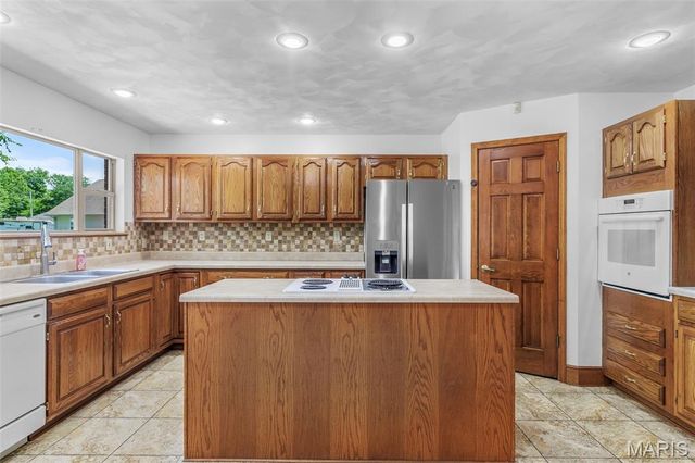 532 Loretta Court, Farmington, MO 63640