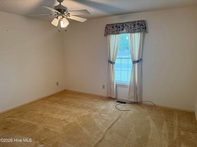 5583 Woodduck Circle, Wilmington, NC 28409