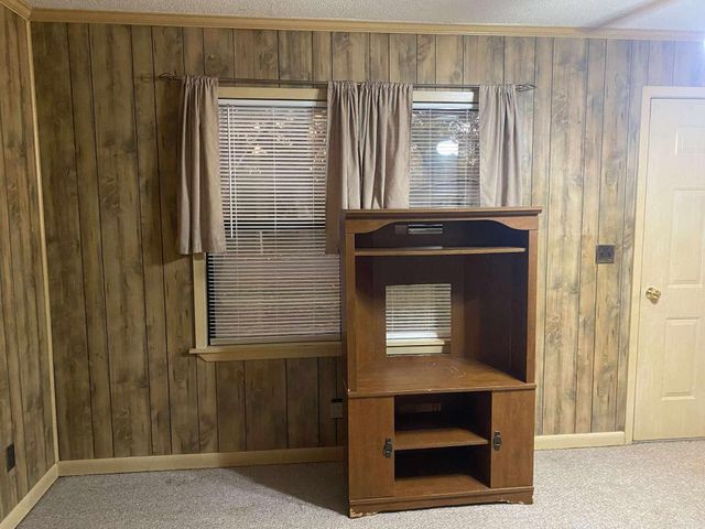 1428 James, Crossett, AR 71635