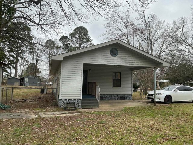 1428 James, Crossett, AR 71635