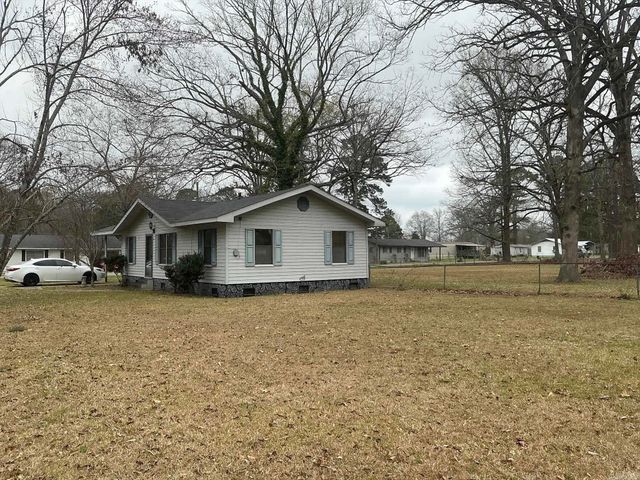 1428 James, Crossett, AR 71635