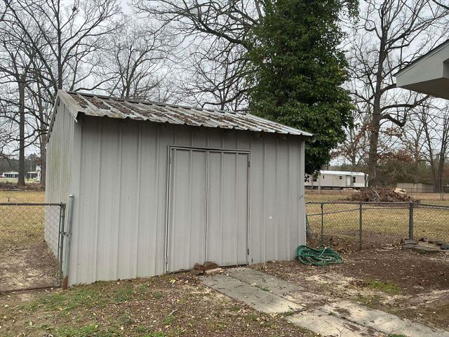 1428 James, Crossett, AR 71635