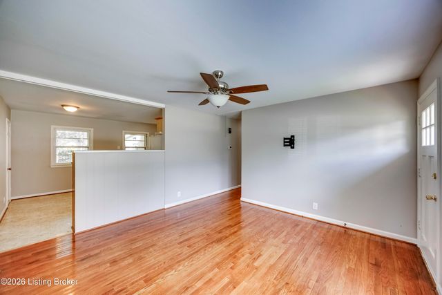 2008 Dogoon Dr, Louisville, KY 40223