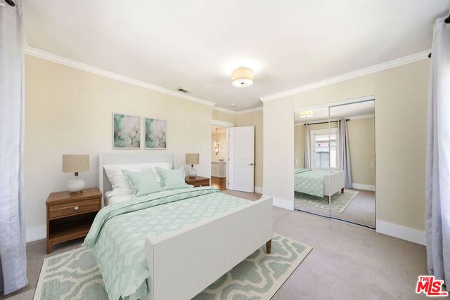 1620 S Victoria Avenue, Los Angeles, CA 90019
