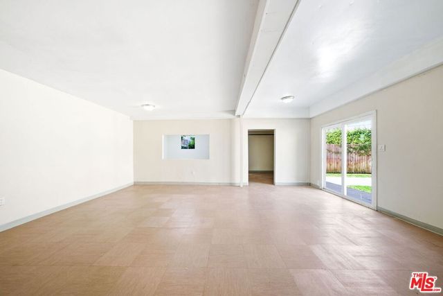 1620 S Victoria Avenue, Los Angeles, CA 90019