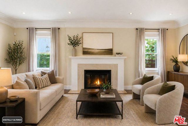 1620 S Victoria Avenue, Los Angeles, CA 90019