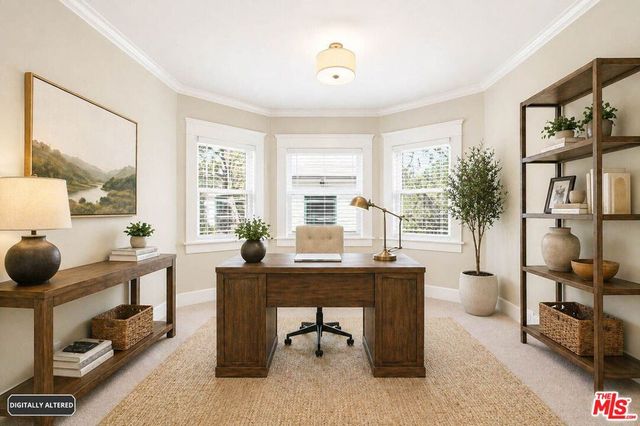 1620 S Victoria Avenue, Los Angeles, CA 90019