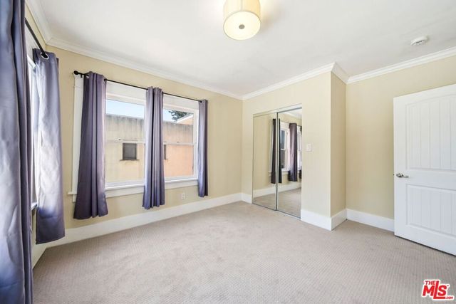 1620 S Victoria Avenue, Los Angeles, CA 90019
