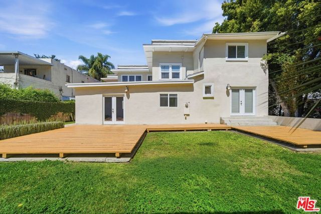1620 S Victoria Avenue, Los Angeles, CA 90019