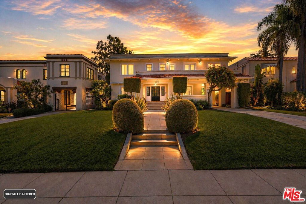 1620 S Victoria Avenue, Los Angeles, CA 90019