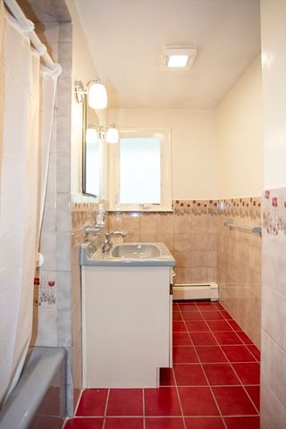 11 Mary Agnes Road, Framingham, MA 01701