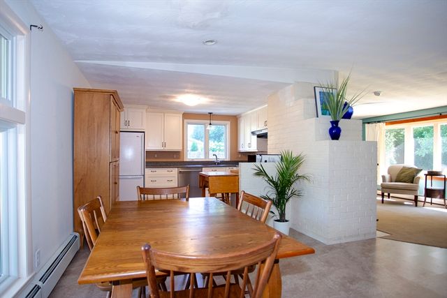 11 Mary Agnes Road, Framingham, MA 01701