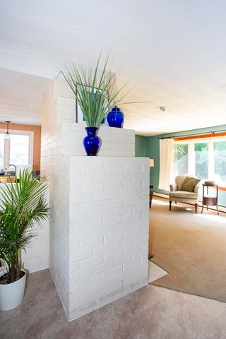 11 Mary Agnes Road, Framingham, MA 01701
