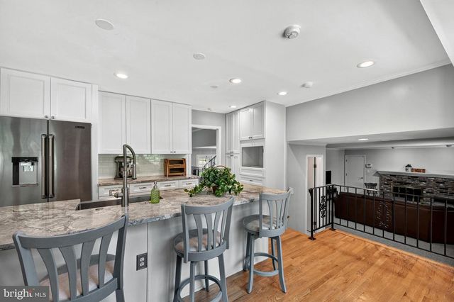 3914 RIVE DR, Alexandria, VA 22309