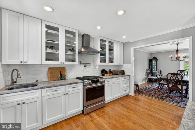 3914 RIVE DR, Alexandria, VA 22309