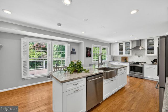 3914 RIVE DR, Alexandria, VA 22309