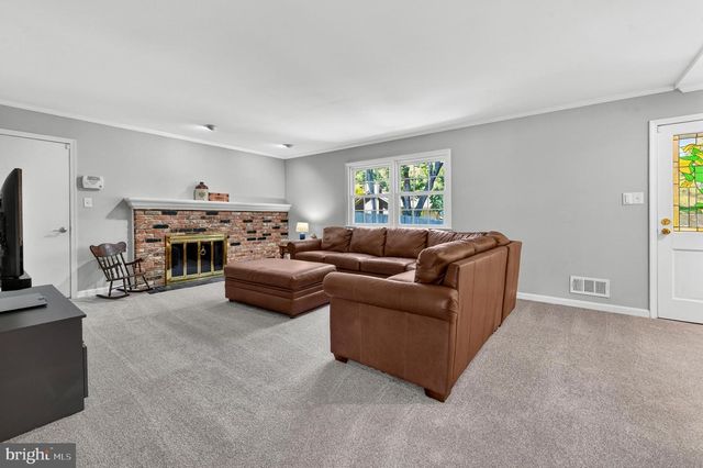 3914 RIVE DR, Alexandria, VA 22309