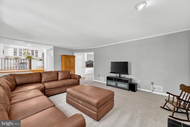 3914 RIVE DR, Alexandria, VA 22309