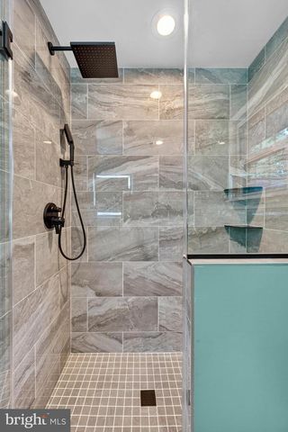 3914 RIVE DR, Alexandria, VA 22309