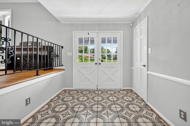 3914 RIVE DR, Alexandria, VA 22309