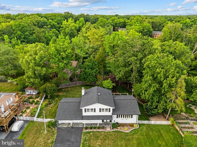 3914 RIVE DR, Alexandria, VA 22309