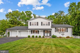 3914 RIVE DR, Alexandria, VA 22309