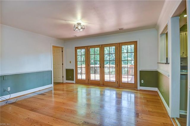 609 Thalia Point RD, Virginia Beach, VA 23452
