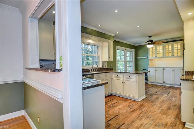 609 Thalia Point RD, Virginia Beach, VA 23452