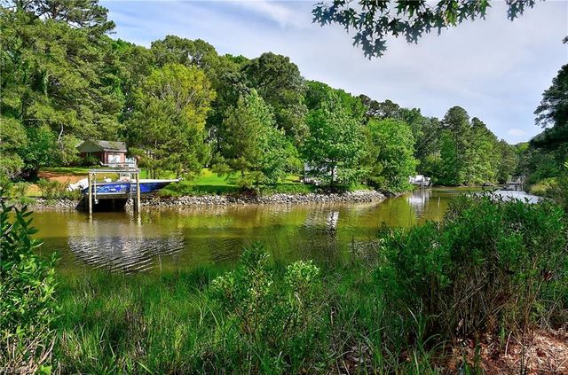 609 Thalia Point RD, Virginia Beach, VA 23452
