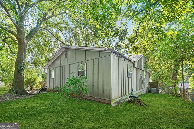 2511 Spring Drive SE, Smyrna, GA 30080