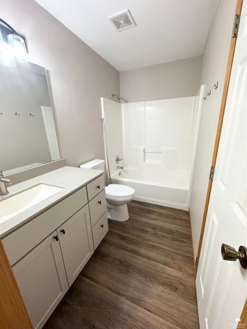 2059 Stephen Court, Manhattan, KS 66503