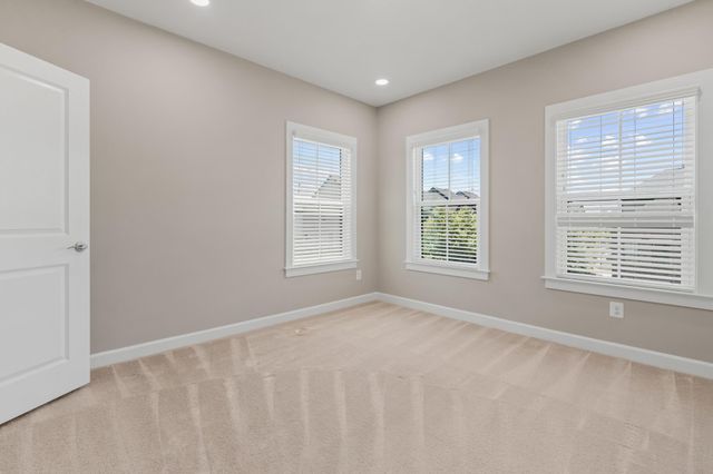 22428 PHILANTHROPIC DR, Ashburn, VA 20148