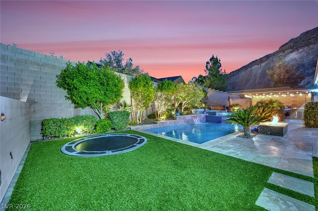 12637 Triangle Reef Court, Las Vegas, NV 89141