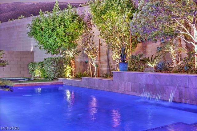 12637 Triangle Reef Court, Las Vegas, NV 89141
