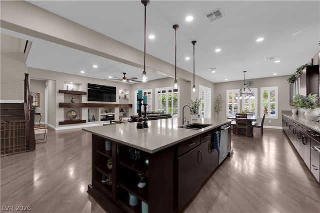 12637 Triangle Reef Court, Las Vegas, NV 89141