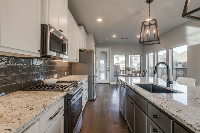 2449 Longspur Drive, Fort Worth, TX 76008