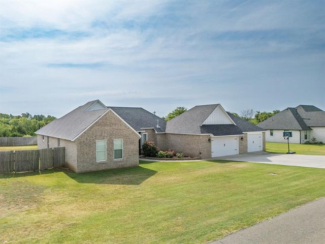 8185 Madison Avenue, Shawnee, OK 74804