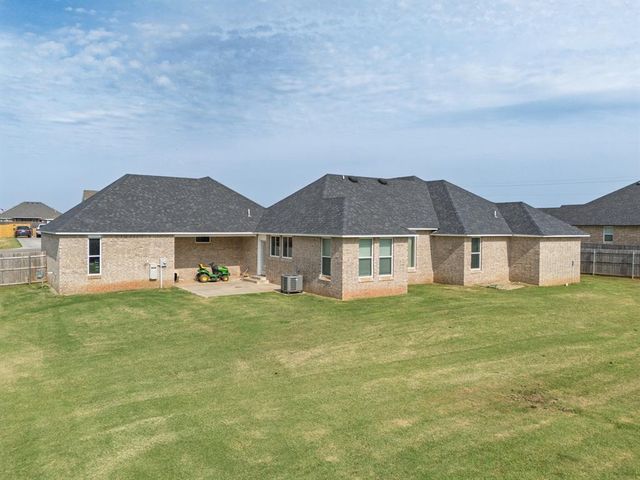 8185 Madison Avenue, Shawnee, OK 74804