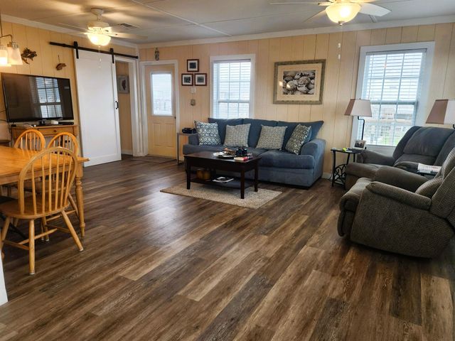 113 Gormley Lane, Grand Isle, LA 70358