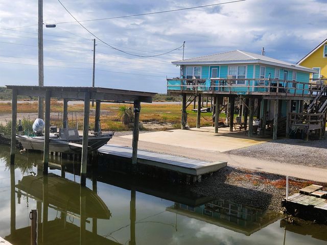 113 Gormley Lane, Grand Isle, LA 70358