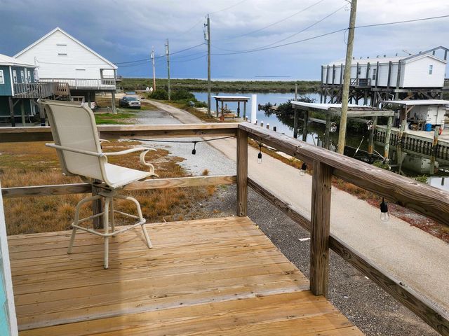 113 Gormley Lane, Grand Isle, LA 70358