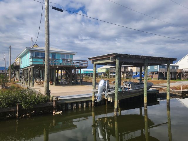 113 Gormley Lane, Grand Isle, LA 70358