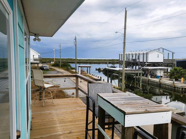 113 Gormley Lane, Grand Isle, LA 70358