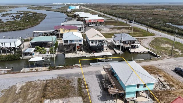 113 Gormley Lane, Grand Isle, LA 70358