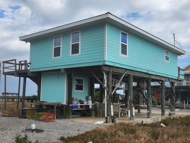 113 Gormley Lane, Grand Isle, LA 70358