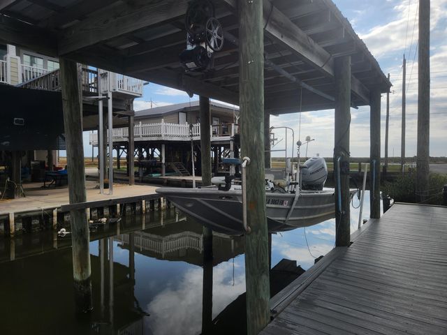 113 Gormley Lane, Grand Isle, LA 70358