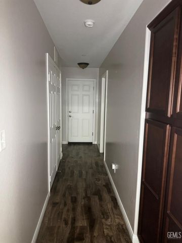 5305 Baja Drive, Bakersfield, CA 93307