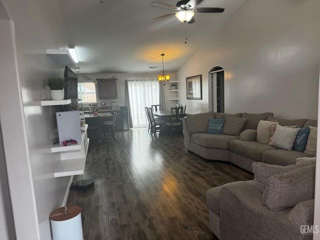 5305 Baja Drive, Bakersfield, CA 93307