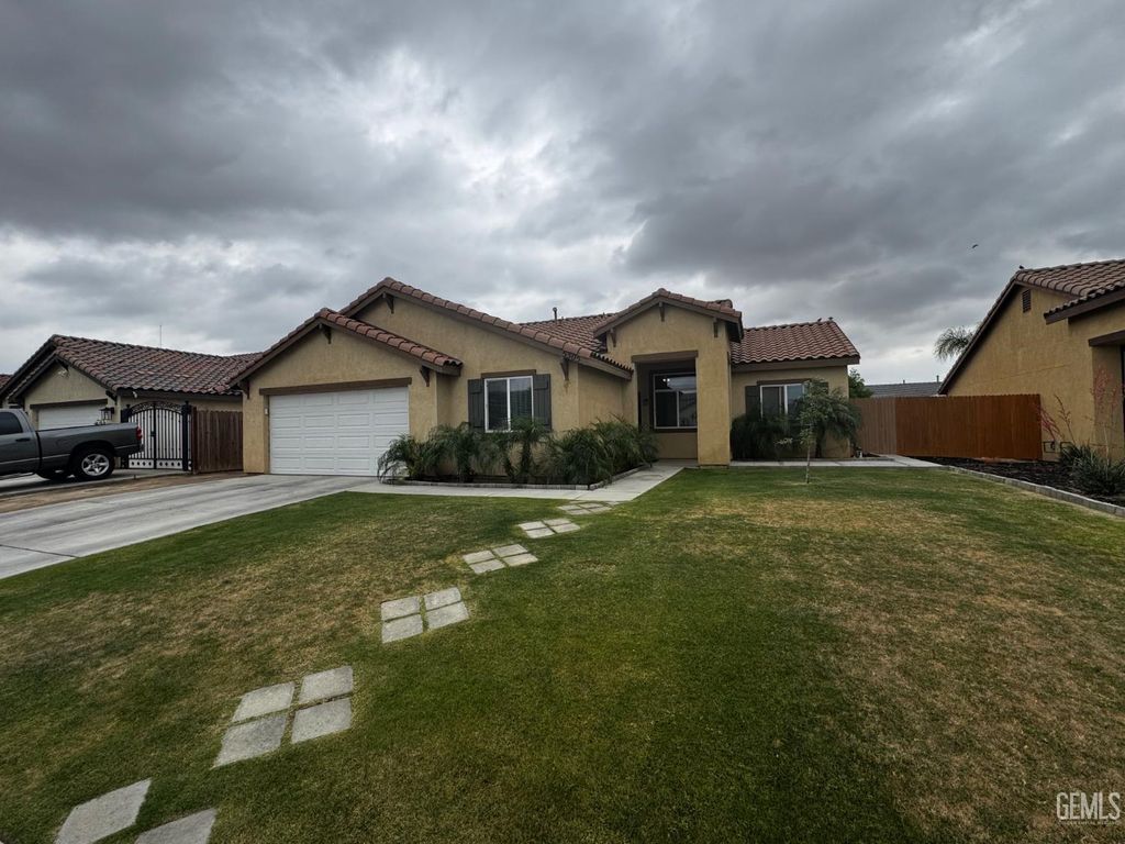 5305 Baja Drive, Bakersfield, CA 93307