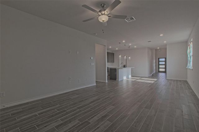 147 Breccia TRL, Liberty Hill, TX 78642
